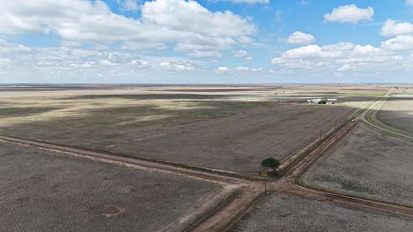 50 Acres of Agricultural & Residential Land for Sale in Tulia, Texas