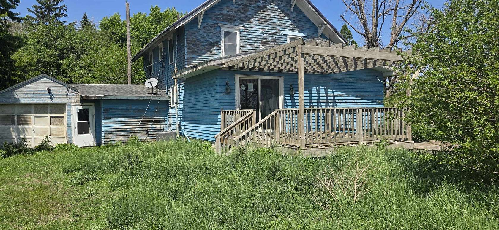 2.3 Acres of Land with Home for Sale in Webb, Iowa