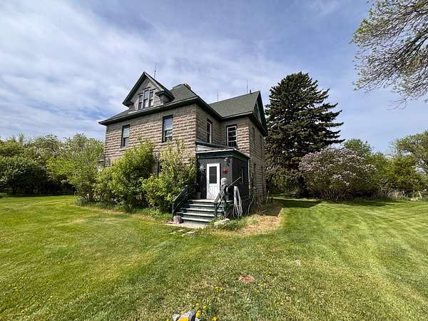 50 Acres of Land with Home for Sale in Maddock, North Dakota