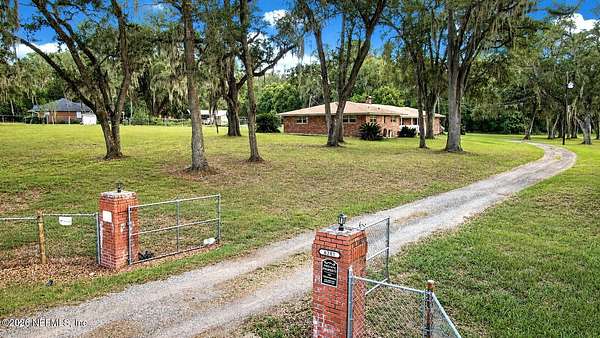 16.5 Acres of Land with Home for Sale in Jacksonville, Florida