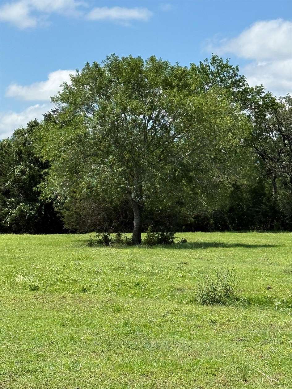 13.6 Acres of Land for Sale in Smithville, Texas
