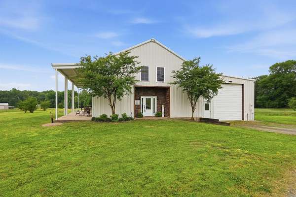 4.59 Acres of Land with Home for Sale in Greenbrier, Arkansas