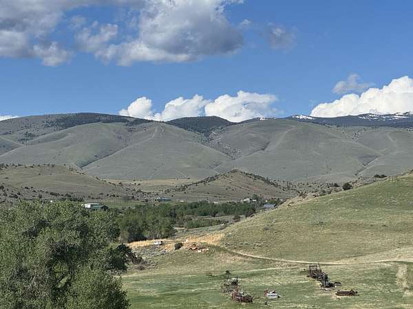 4.4 Acres of Land with Home for Sale in Lander, Wyoming