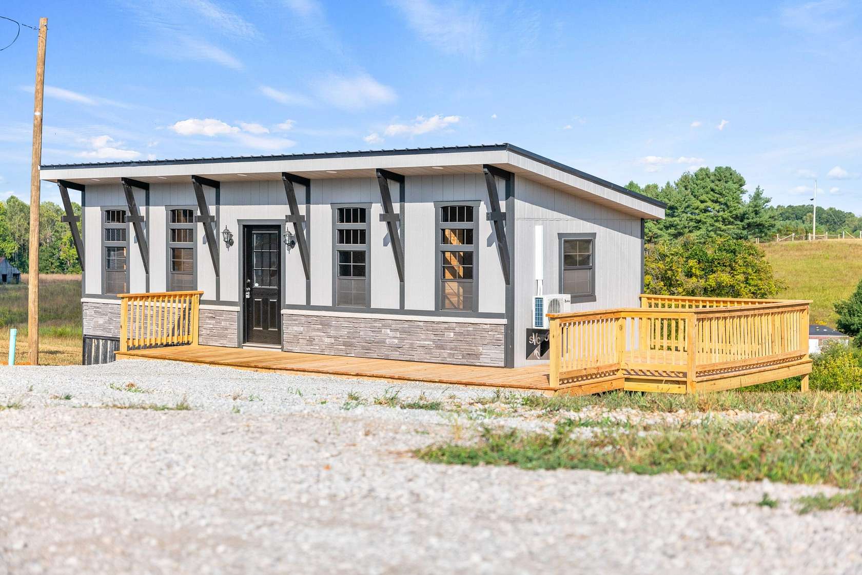 1.1 Acres of Land with Home for Sale in Nancy, Kentucky