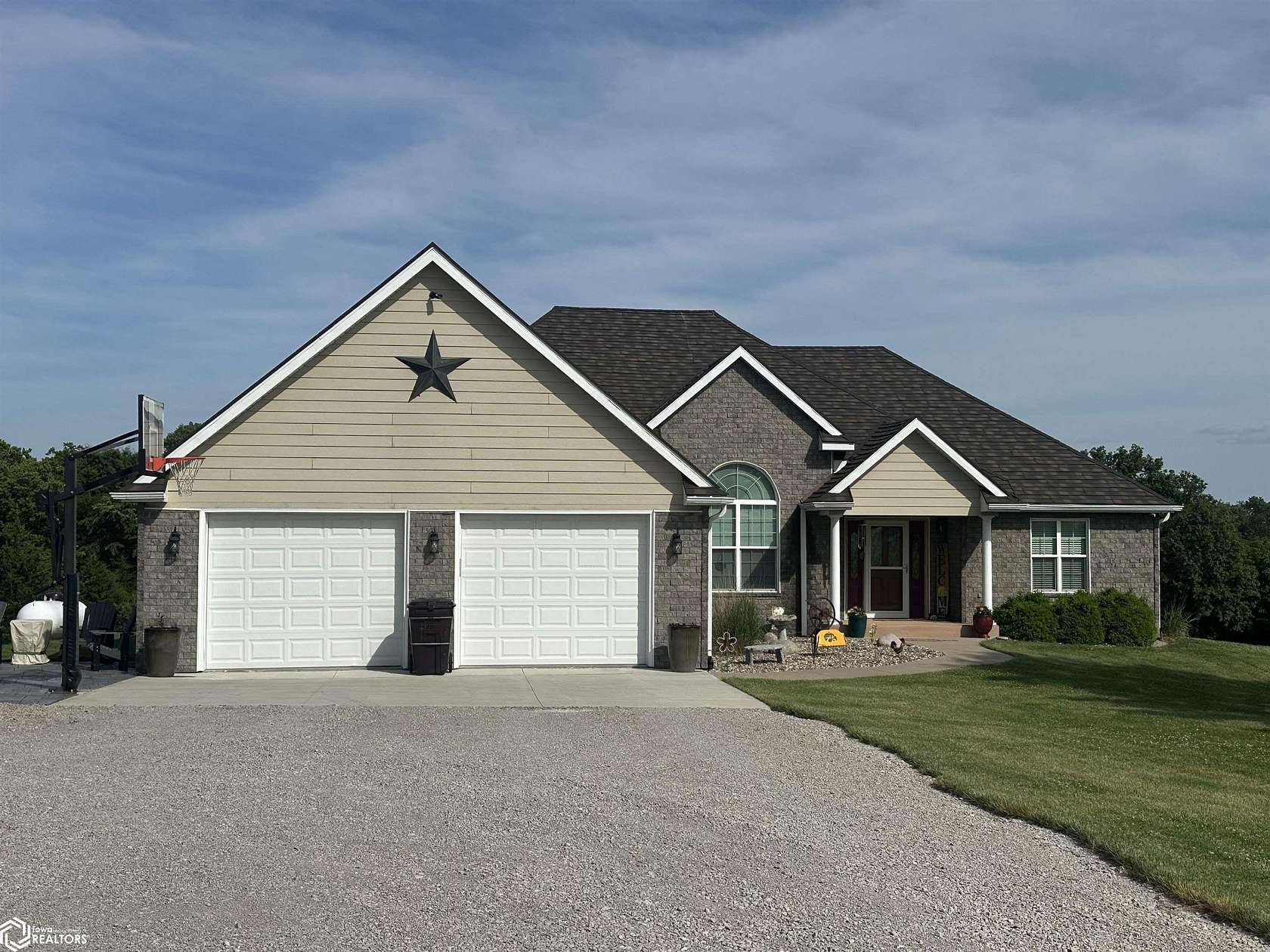 14.5 Acres of Recreational Land with Home for Sale in Centerville, Iowa