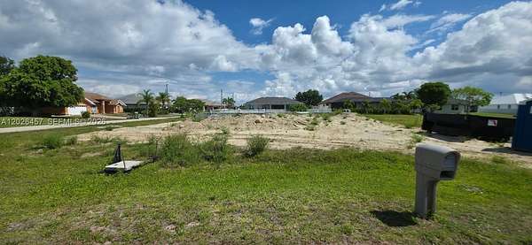 Residential Land for Sale in Cape Coral, Florida