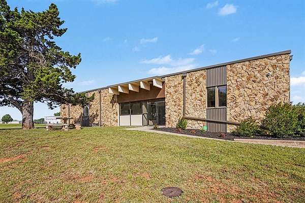 6 Acres of Improved Mixed-Use Land for Sale in Guthrie, Oklahoma