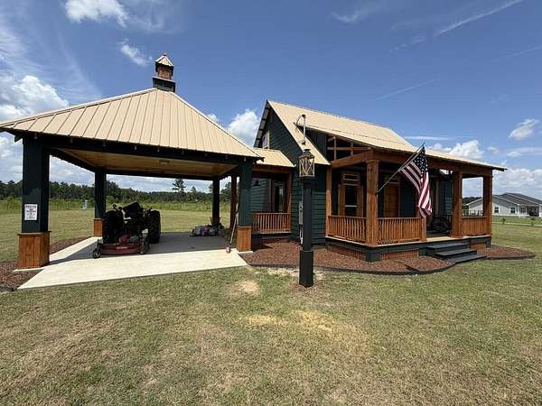 3.35 Acres of Land with Home for Sale in Ochlocknee, Georgia