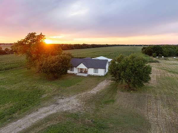 8.3 Acres of Land with Home for Sale in West, Texas