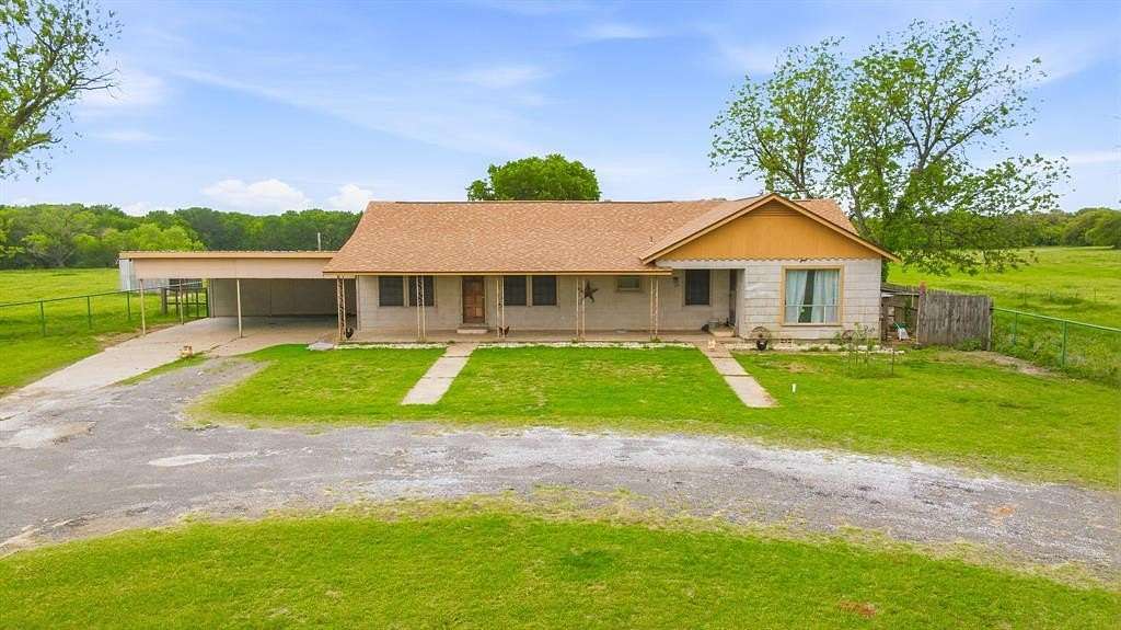 14 Acres of Land with Home for Sale in De Leon, Texas