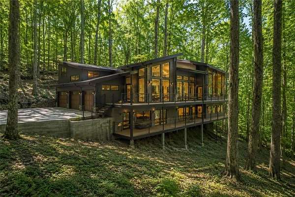4.54 Acres of Improved Residential Land for Sale in Alpharetta, Georgia