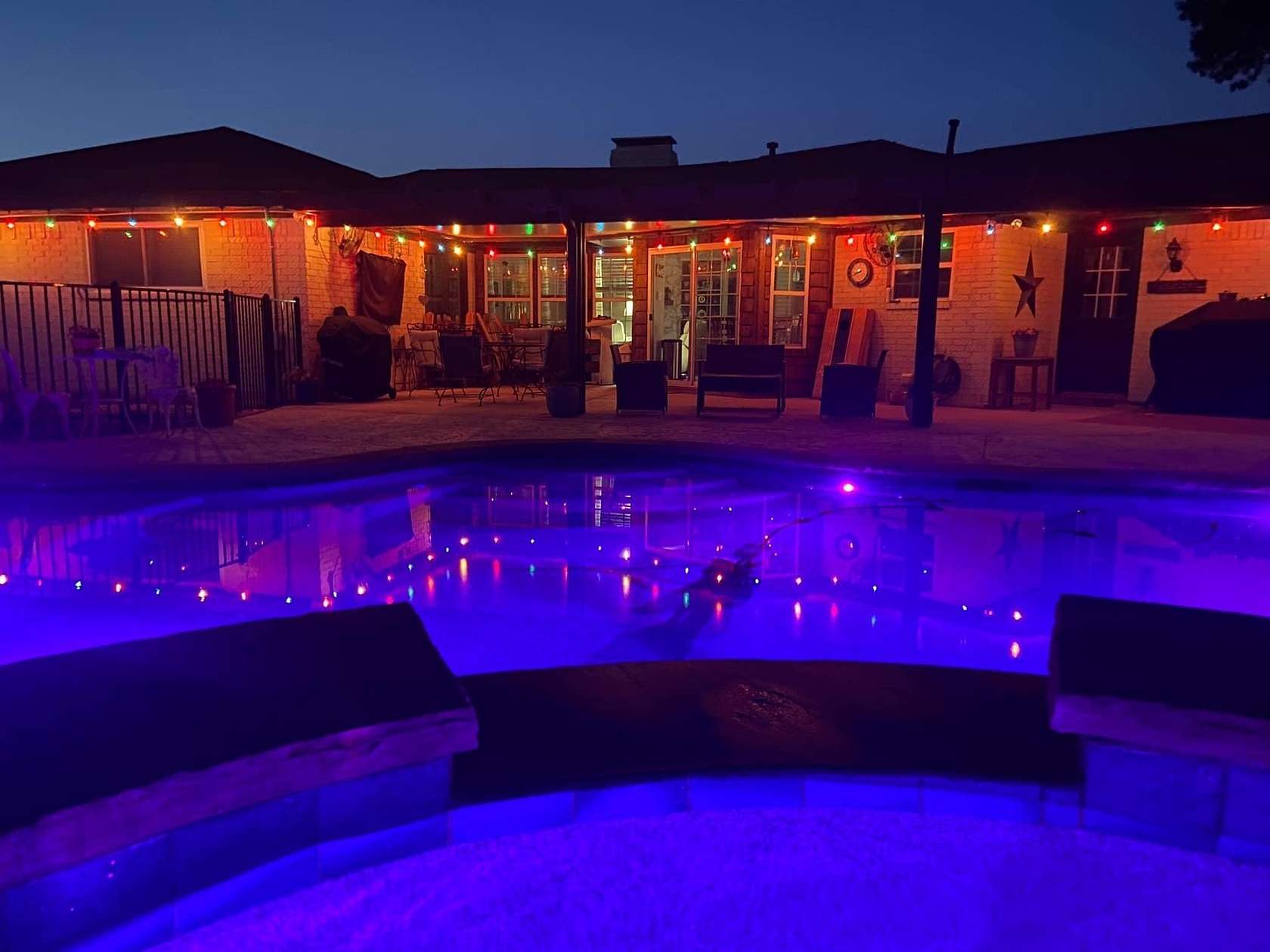 1.63 Acres of Land with Home for Sale in Oak Leaf, Texas