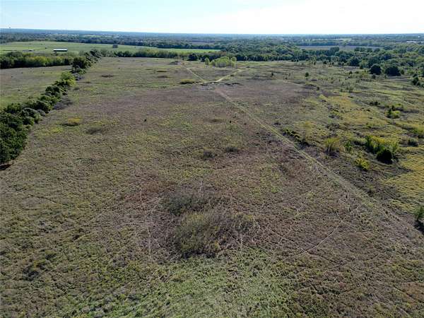 100 Acres of Land for Sale in Bridgeport, Texas