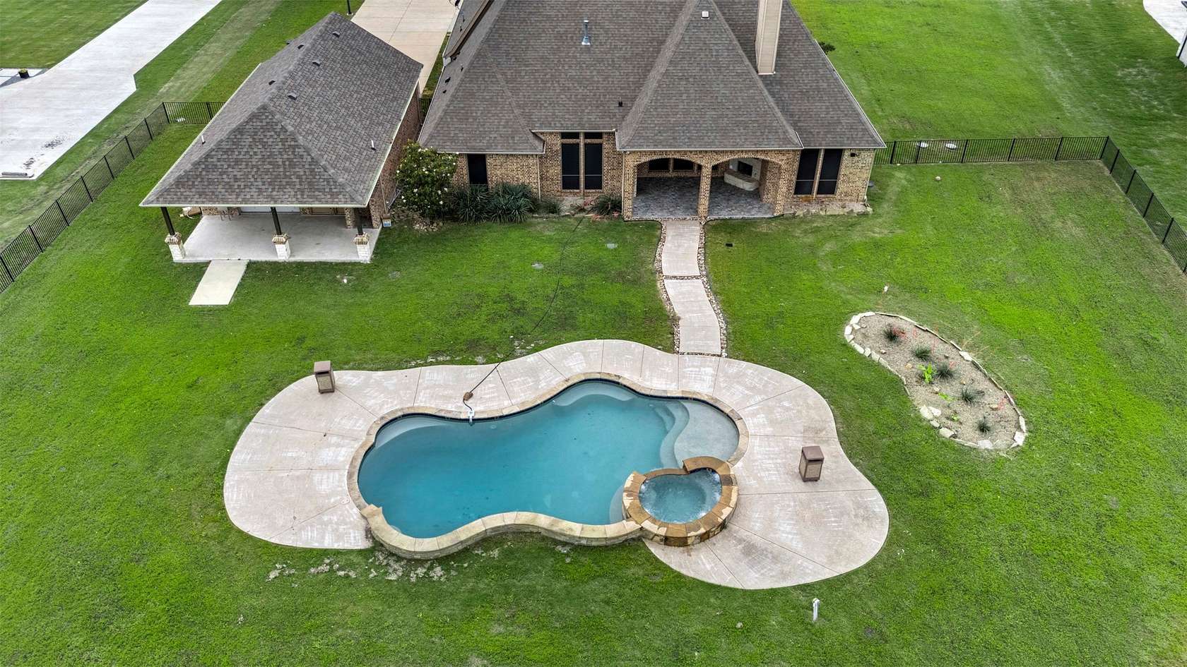 1.5 Acres of Land with Home for Sale in Rockwall, Texas
