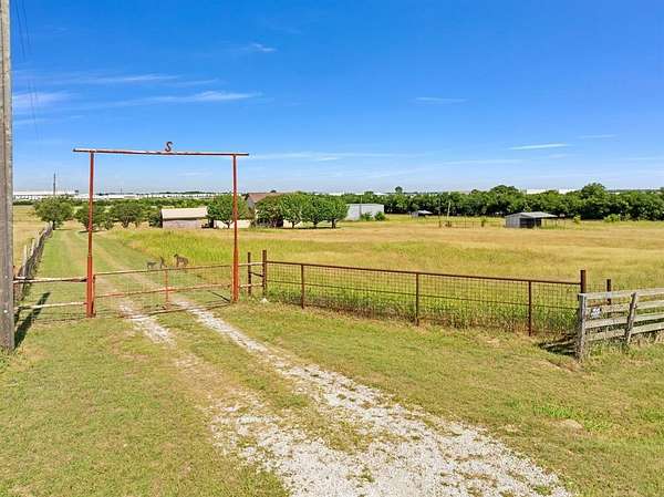 16.5 Acres of Land for Sale in Sanger, Texas