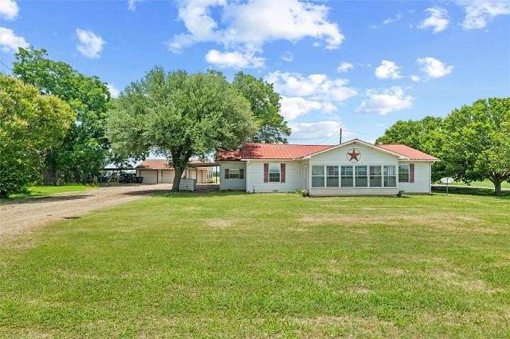 2 Acres of Land with Home for Sale in Waxahachie, Texas