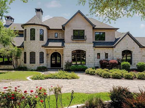 5.34 Acres of Land with Home for Sale in Salado, Texas