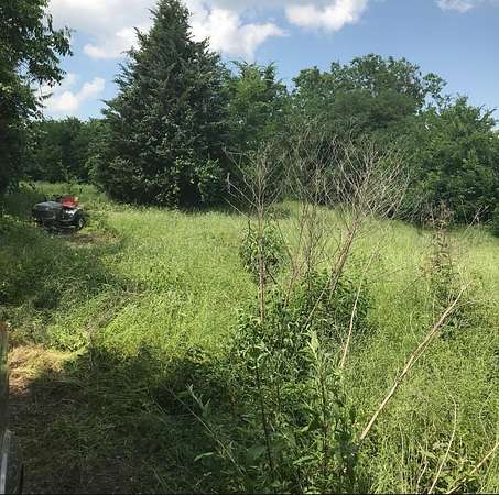 10.6 Acres of Land for Sale in Tool, Texas