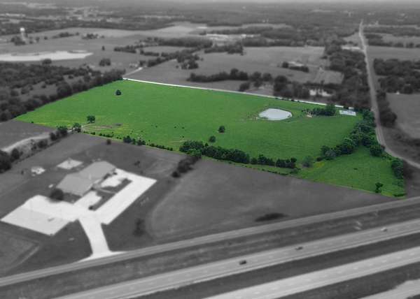 35 Acres of Mixed-Use Land for Sale in Fulton, Missouri
