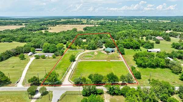 5.32 Acres of Land with Home for Sale in Pottsboro, Texas