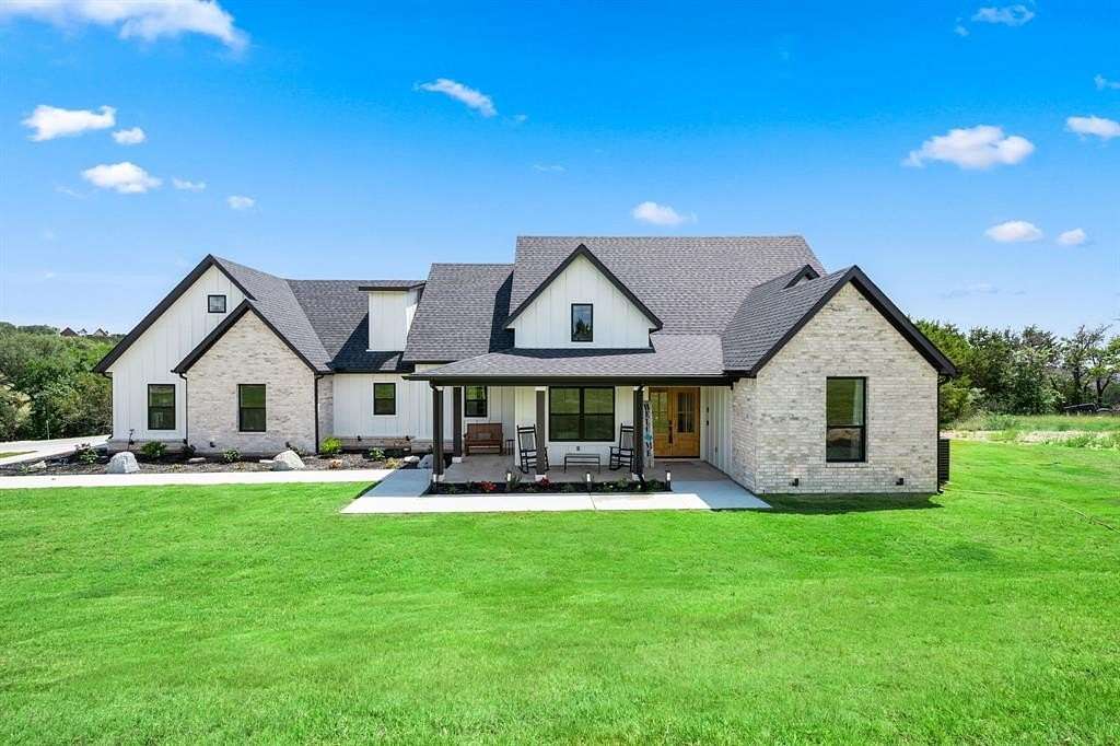 1.52 Acres of Land with Home for Sale in Bluff Dale, Texas