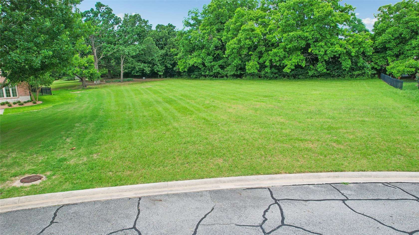 0.62 Acres of Residential Land for Sale in Bonham, Texas