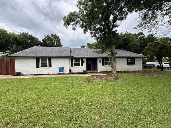 2 Acres of Land with Home for Sale in Ovilla, Texas