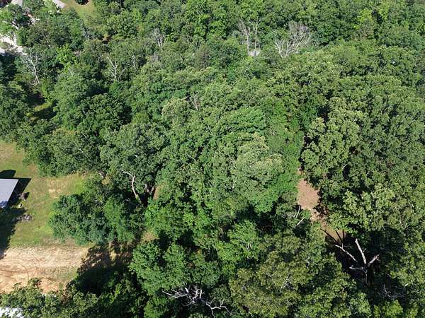 0.98 Acres of Residential Land for Sale in Poplar Bluff, Missouri