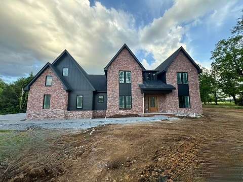 5.15 Acres of Land with Home for Sale in Mount Juliet, Tennessee