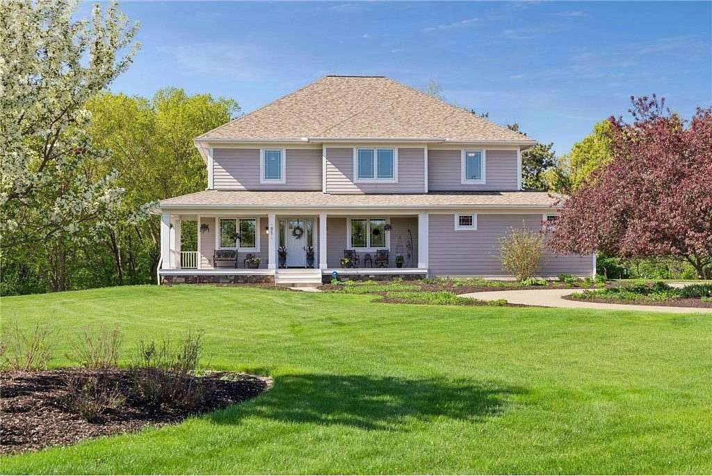 1.52 Acres of Land with Home for Sale in Lake Elmo, Minnesota