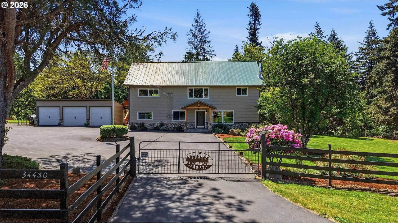 4 Acres of Land with Home for Sale in Estacada, Oregon