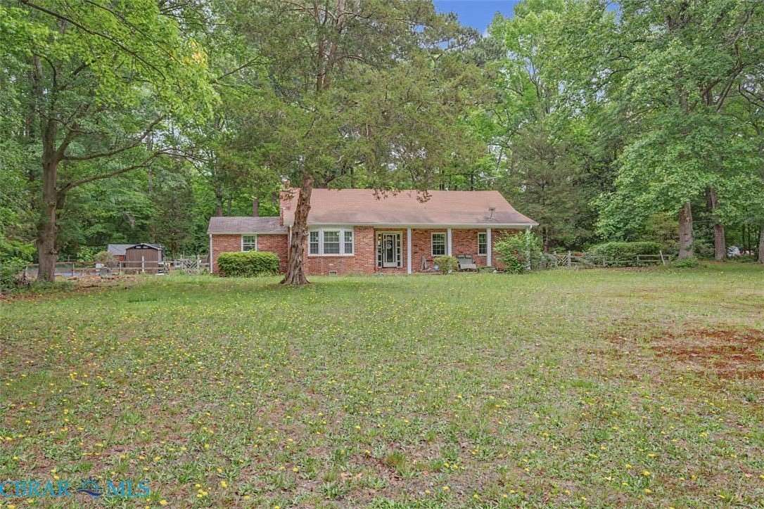 2.9 Acres of Land with Home for Sale in Gloucester, Virginia