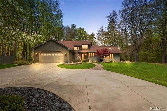 10 Acres of Land with Home for Sale in Oxford, Michigan