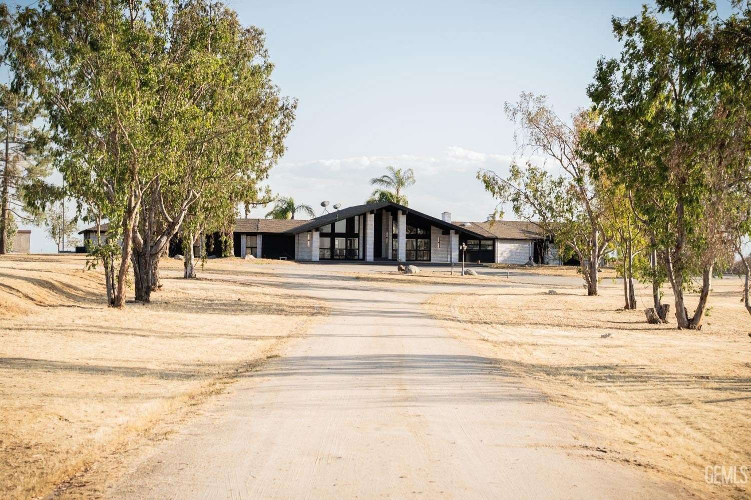 26.8 Acres of Land with Home for Sale in Bakersfield, California
