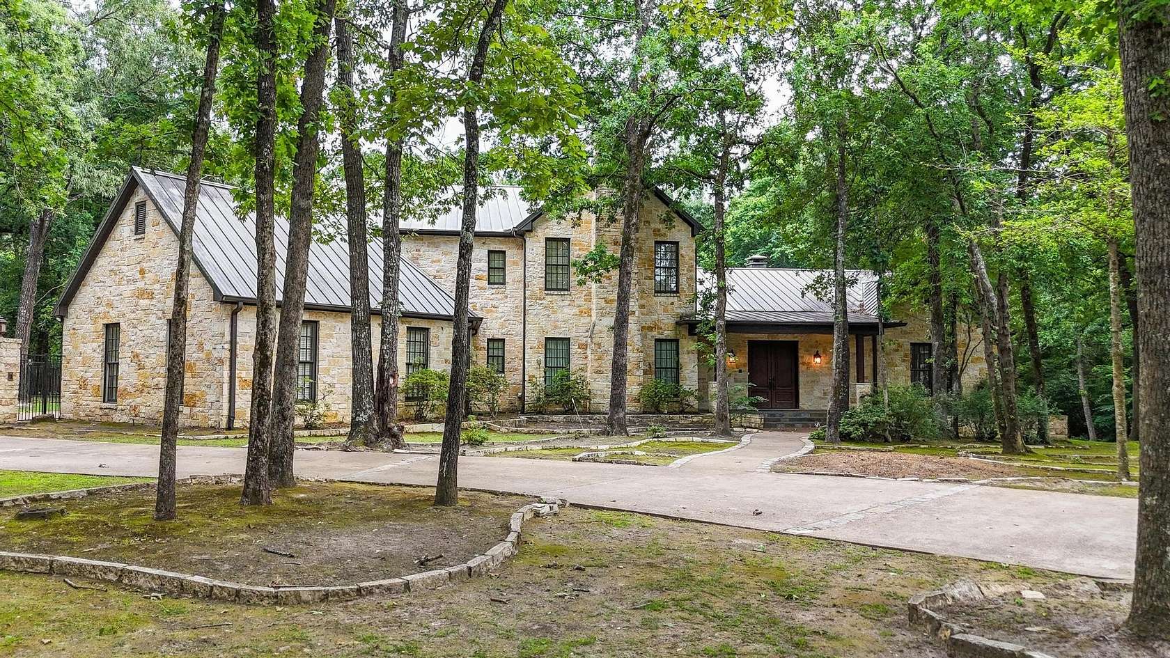 1.71 Acres of Land with Home for Sale in Tyler, Texas