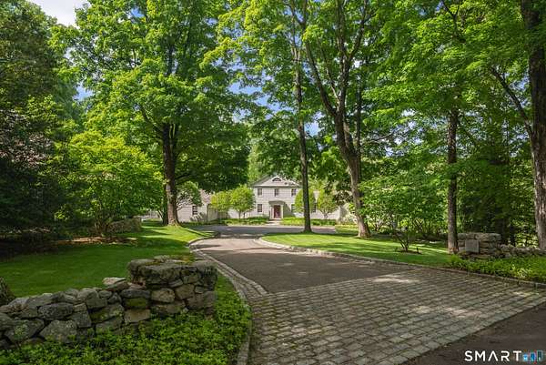 4.6 Acres of Land with Home for Sale in New Canaan, Connecticut