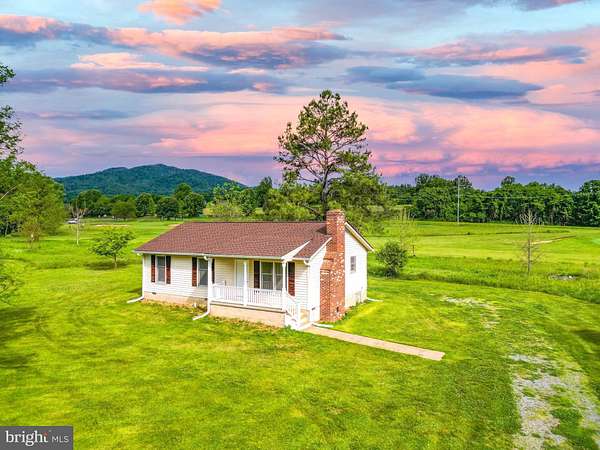 2 Acres of Land with Home for Sale in Sperryville, Virginia