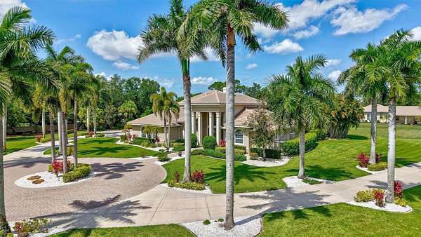 5.1 Acres of Land with Home for Sale in Sarasota, Florida