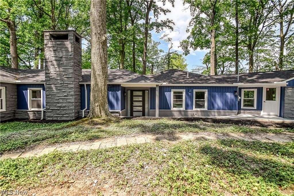 2.14 Acres of Land with Home for Sale in Willoughby Hills, Ohio