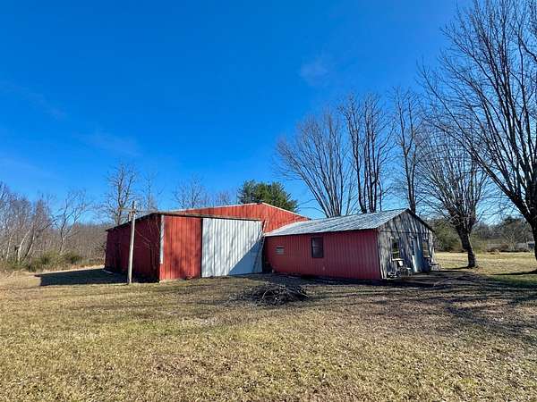 2.54 Acres of Mixed-Use Land for Sale in Mammoth Cave, Kentucky