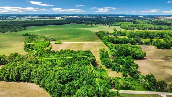 16 Acres of Land for Sale in Clarksville, Tennessee