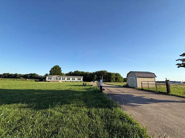 3.89 Acres of Improved Mixed-Use Land for Sale in Trenton, Kentucky
