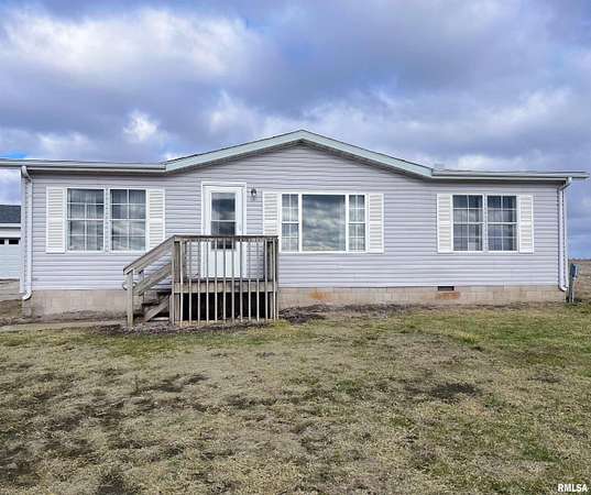 2.62 Acres of Land with Home for Sale in Macomb, Illinois