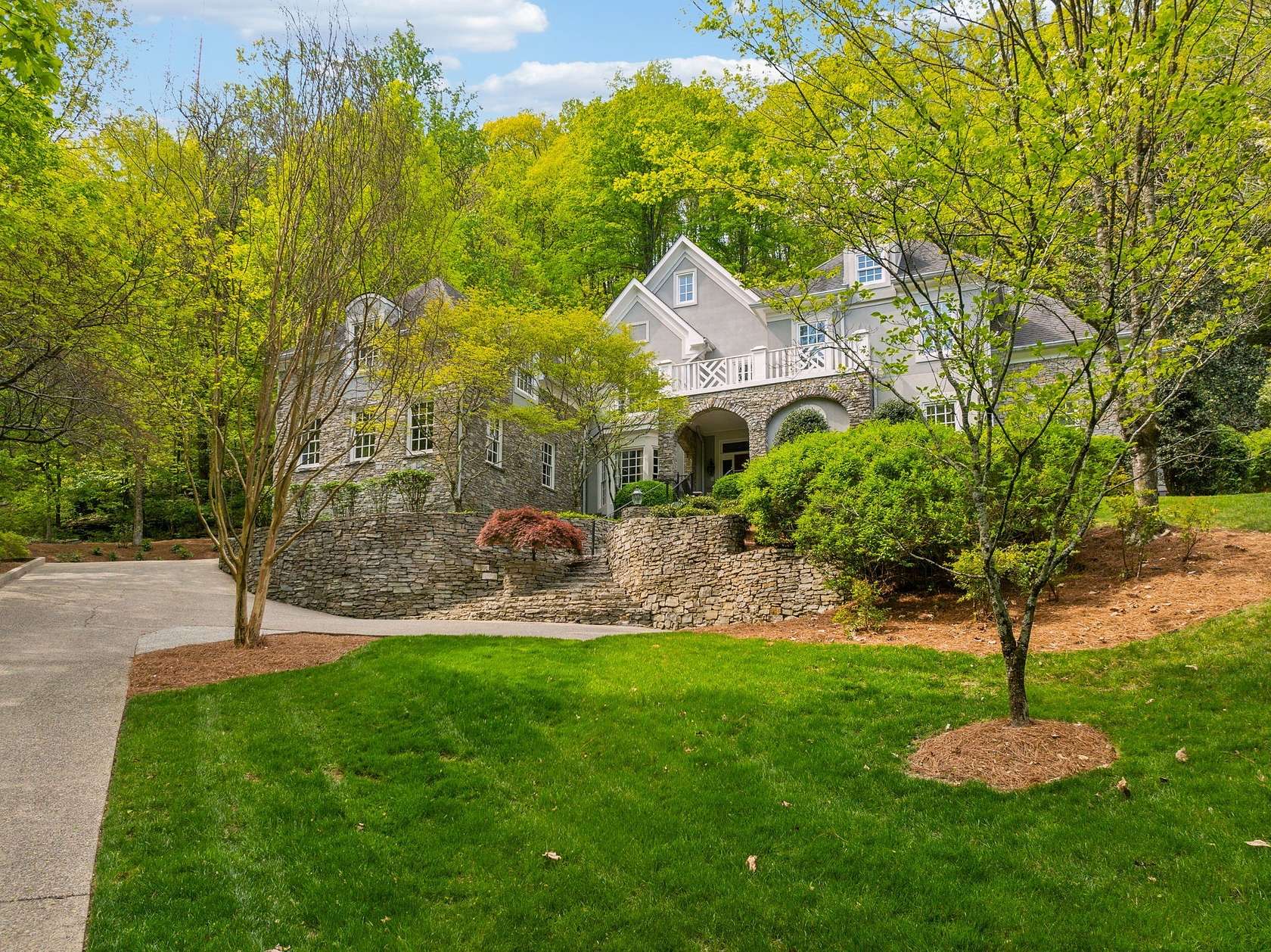 1.76 Acres of Land with Home for Sale in Nashville, Tennessee