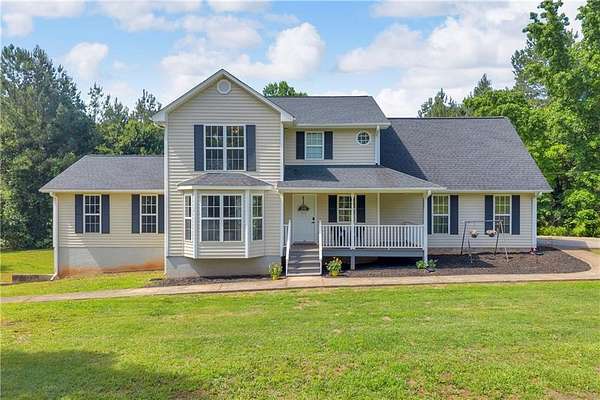 9.47 Acres of Land with Home for Sale in Bowersville, Georgia