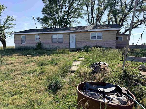 4.66 Acres of Land with Home for Sale in Canton, Kansas