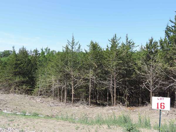 2.18 Acres of Residential Land for Sale in Yankton, South Dakota