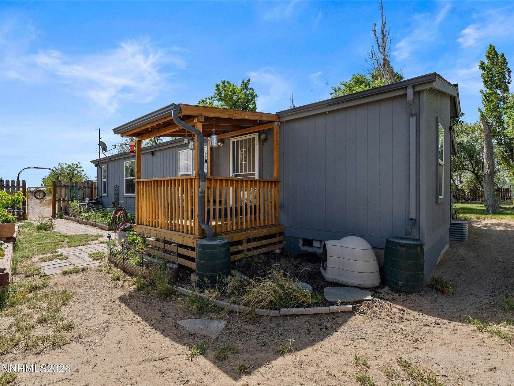 4.5 Acres of Land with Home for Sale in Silver Springs, Nevada