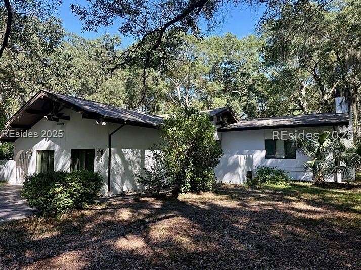 1.5 Acres of Land with Home for Sale in Hilton Head Island, South Carolina