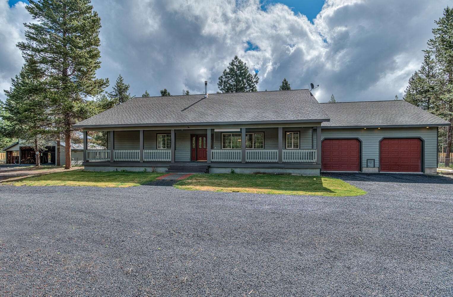 4.59 Acres of Land with Home for Sale in La Pine, Oregon